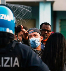Immigrazione e Covid-19. La rivolta nel centro di accoglienza di Rocca di Papa Immigrazione e Covid-19. La rivolta nel centro di accoglienza di Rocca di Papa