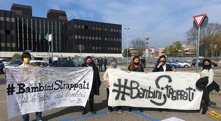 Iniziato a Reggio Emilia il processo Angeli e Demoni Iniziato a Reggio Emilia il processo Angeli e Demoni