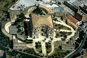 Bagheria. Vista dall'alto di villa Cattolica, sede del Museo Renato Guttuso Bagheria. Vista dall'alto di villa Cattolica, sede del Museo Renato Guttuso