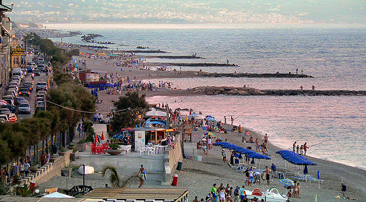 Capo d'Orlando con i suoi 15 chilometri di spiagge Capo d'Orlando con i suoi 15 chilometri di spiagge