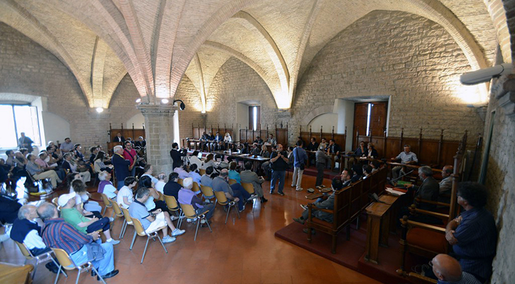 Il Consiglio Comunale di Gubbio vota una mozione per il No al Css