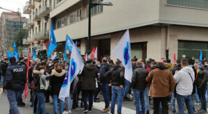 Manifestazione a Catania contro i licenziamenti alla Wyeth Lederle Pfizer