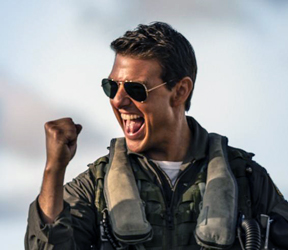 Tom Cruise nei panni del pilota Pete Mitchell «Maverick»