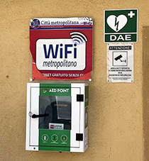 Il Defibrillatore semiautomatico esterno (Dae) pubblico installato a Poli