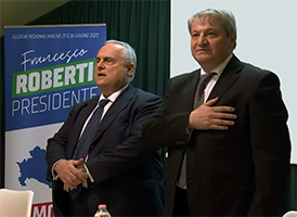 Francesco Roberti (Fi) in un incontro elettorale insieme al sen. Claudio Lotito