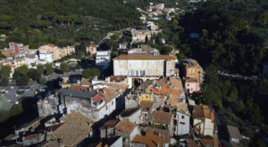 La docuserie «Barocco romano segreto» prodotta per il web dall'associazione Renovatio e dall'Università La Sapienza ha dedicato una puntata al borgo di Poli.